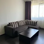 Your 16 With Parking Apartman